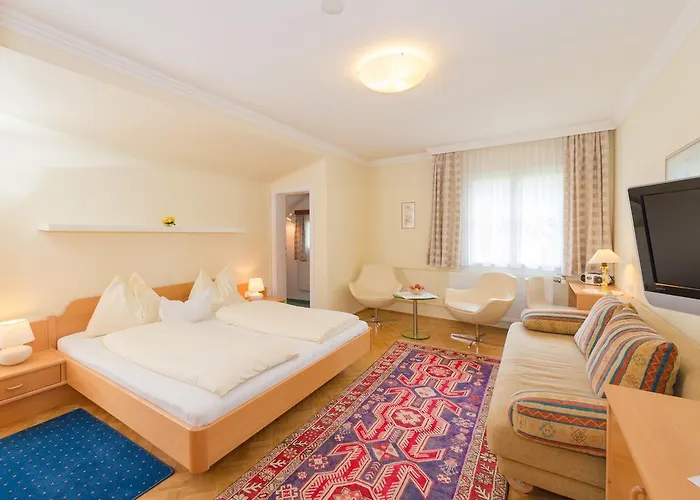 Pensionat Tritscher 3*